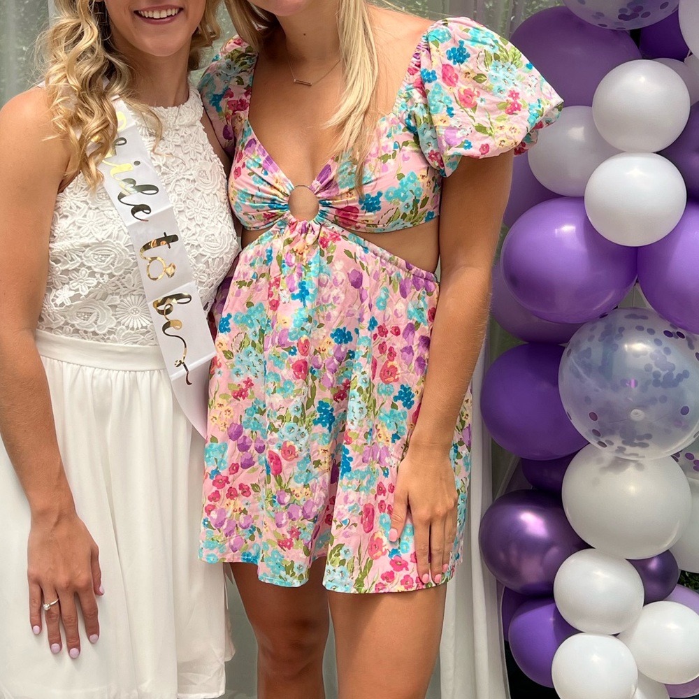 Open-back Flower Dress